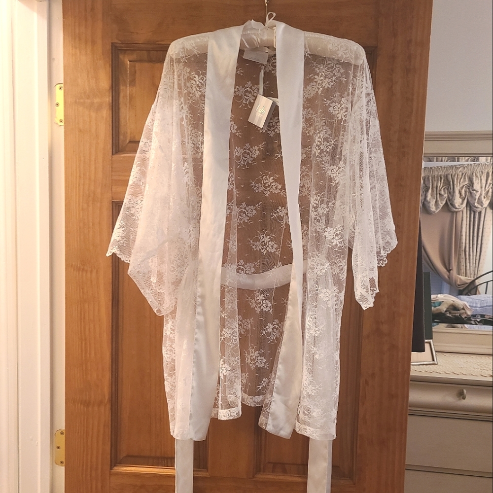Victoria's Secret White Bridal Robe